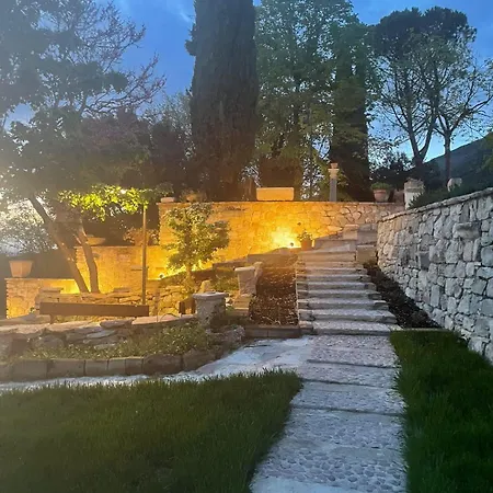 Domus Antiqua فندق مبيت وإفطار 3*