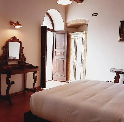 فندق مبيت وإفطار Domus Antiqua سبيلّو